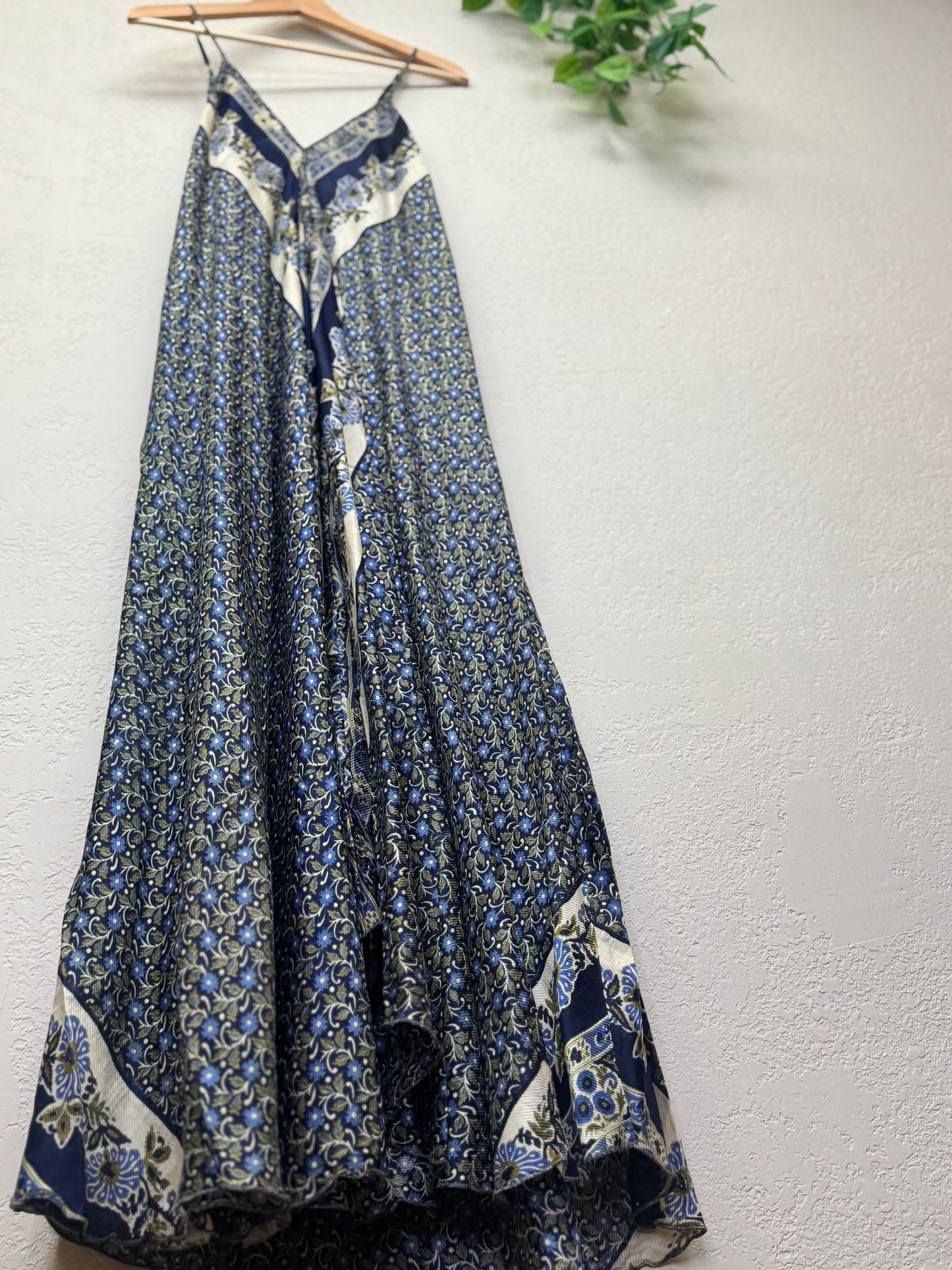 Aura Dress ~ One Size ~ Victorian