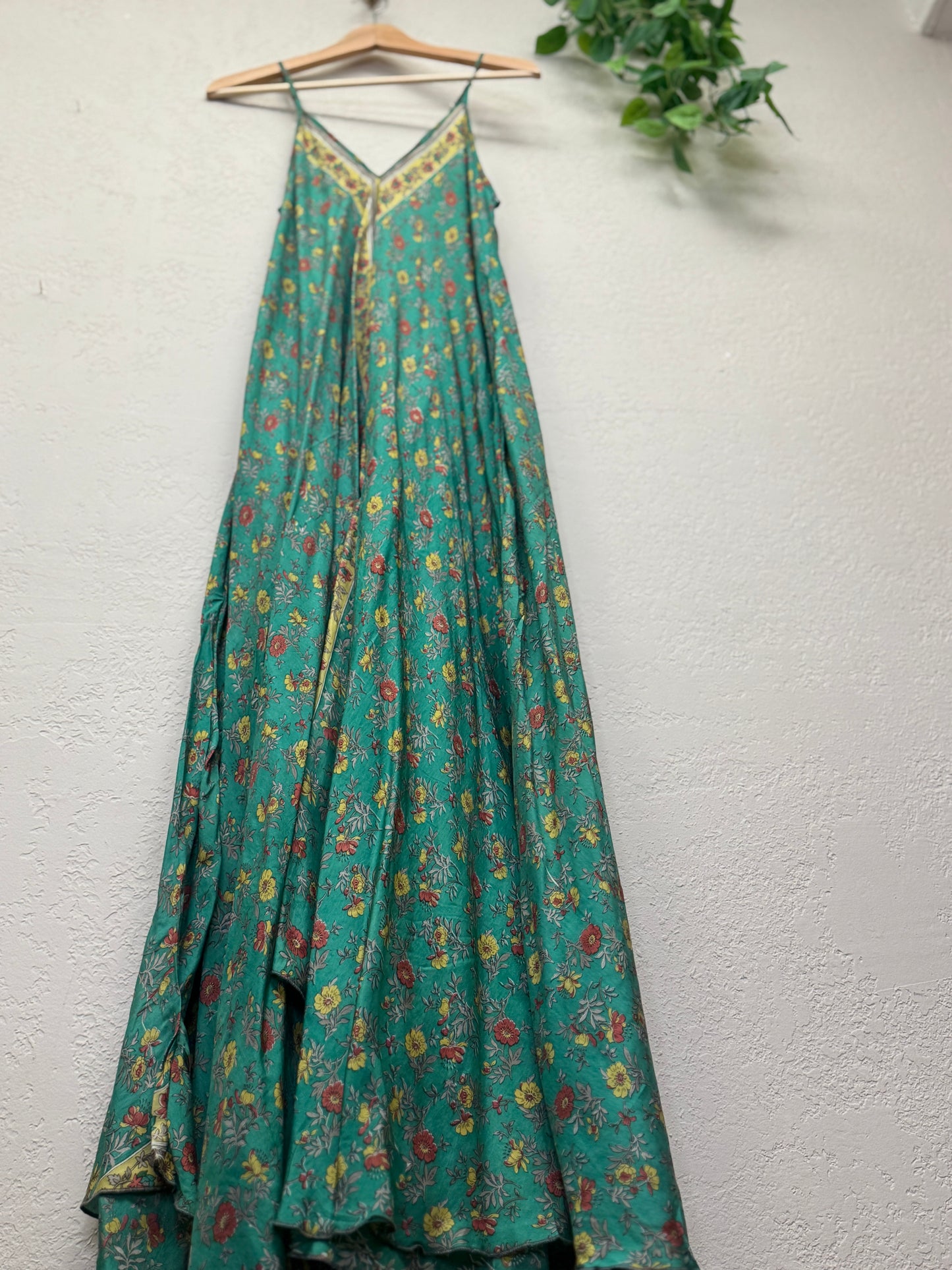 Aura Dress ~ One Size ~ Angelic Voice