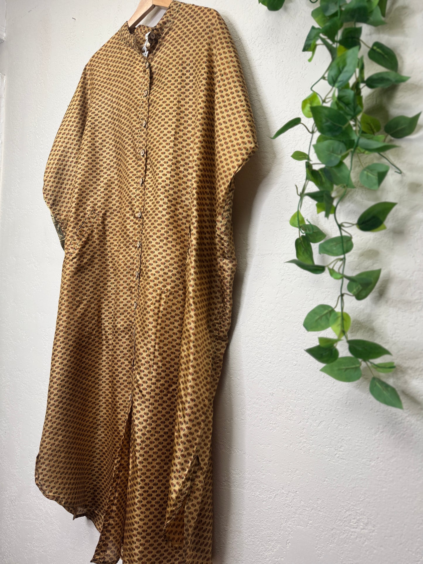 Boyfriend Dress ~ One Size ~ Honey Buta