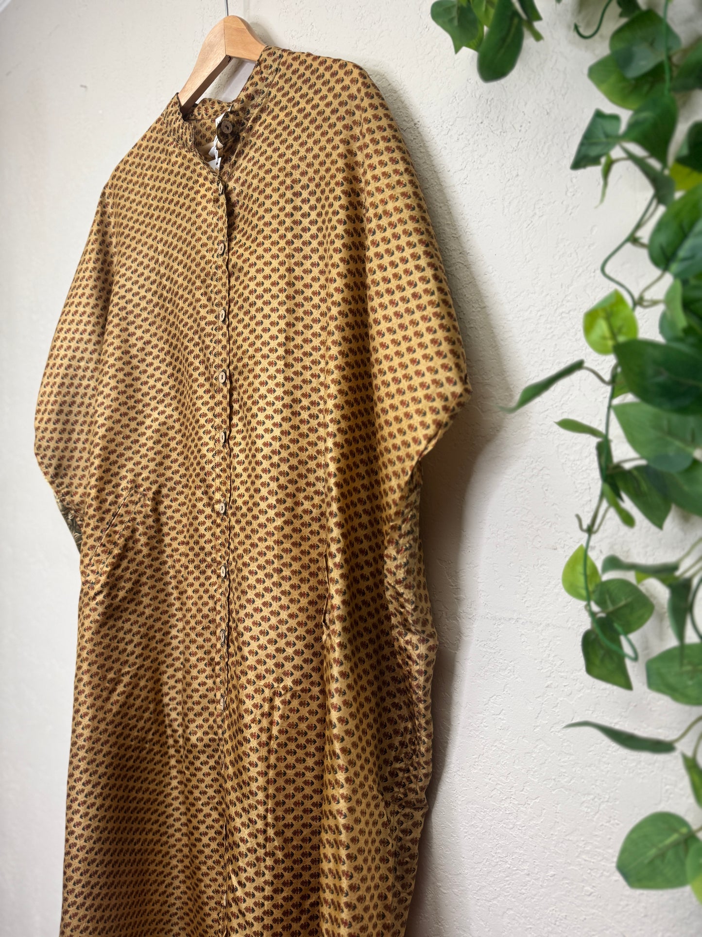 Boyfriend Dress ~ One Size ~ Honey Buta
