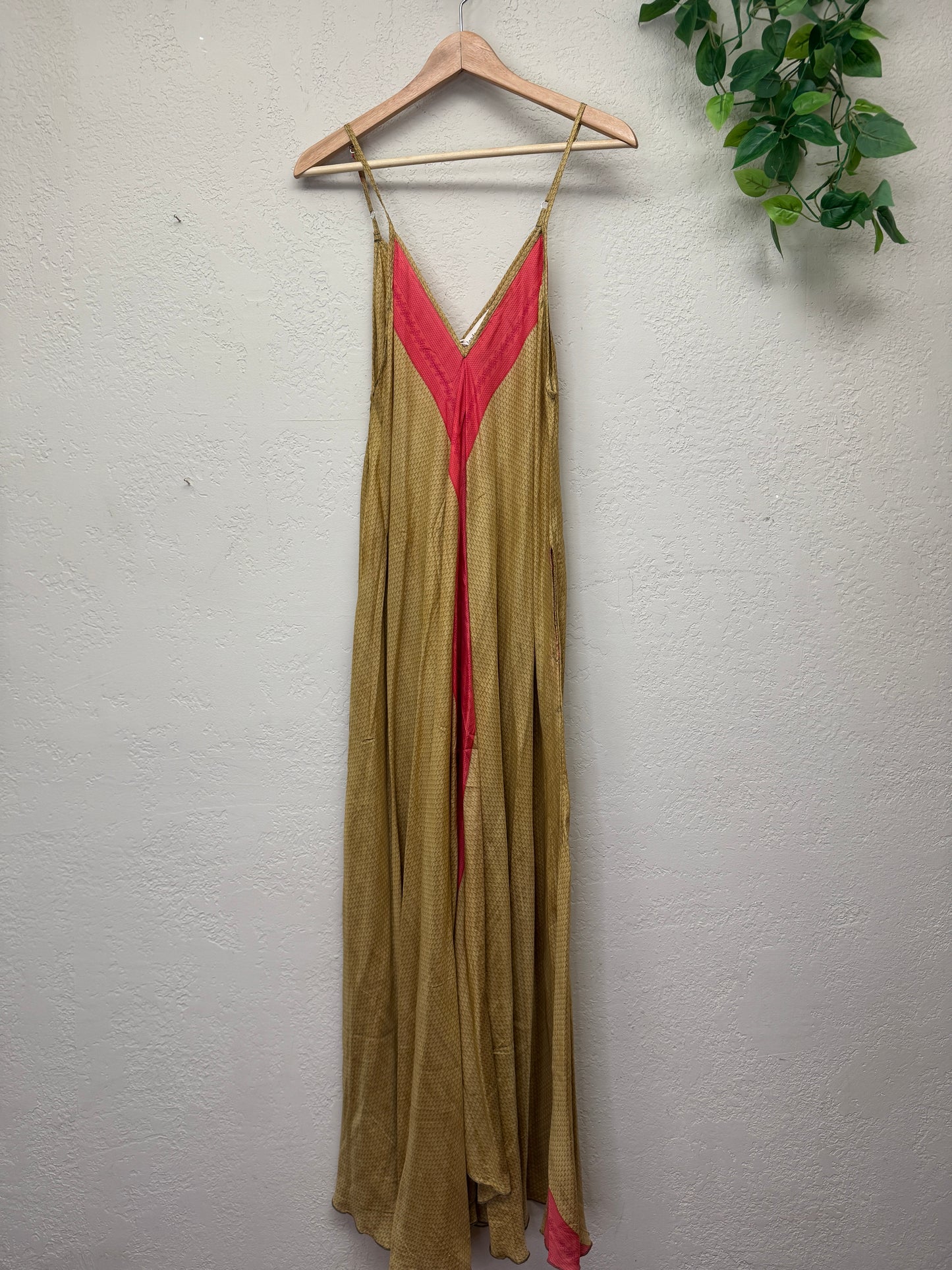 Aura Dress ~ One Size ~ Heart of Gold