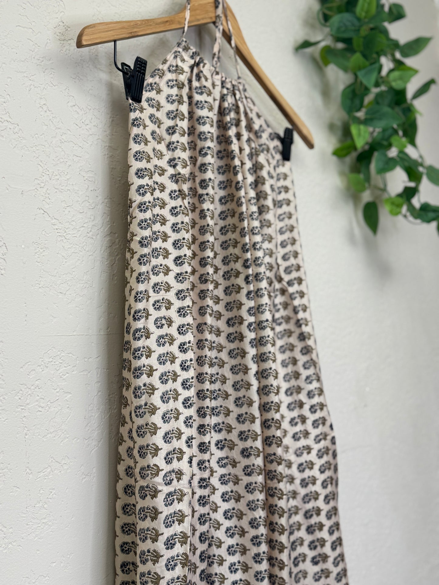 Sunshine Dress ~ OS ~ Classic Elegance