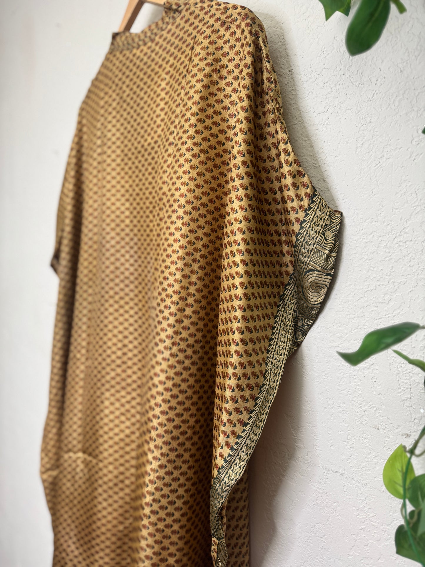 Boyfriend Dress ~ One Size ~ Honey Buta