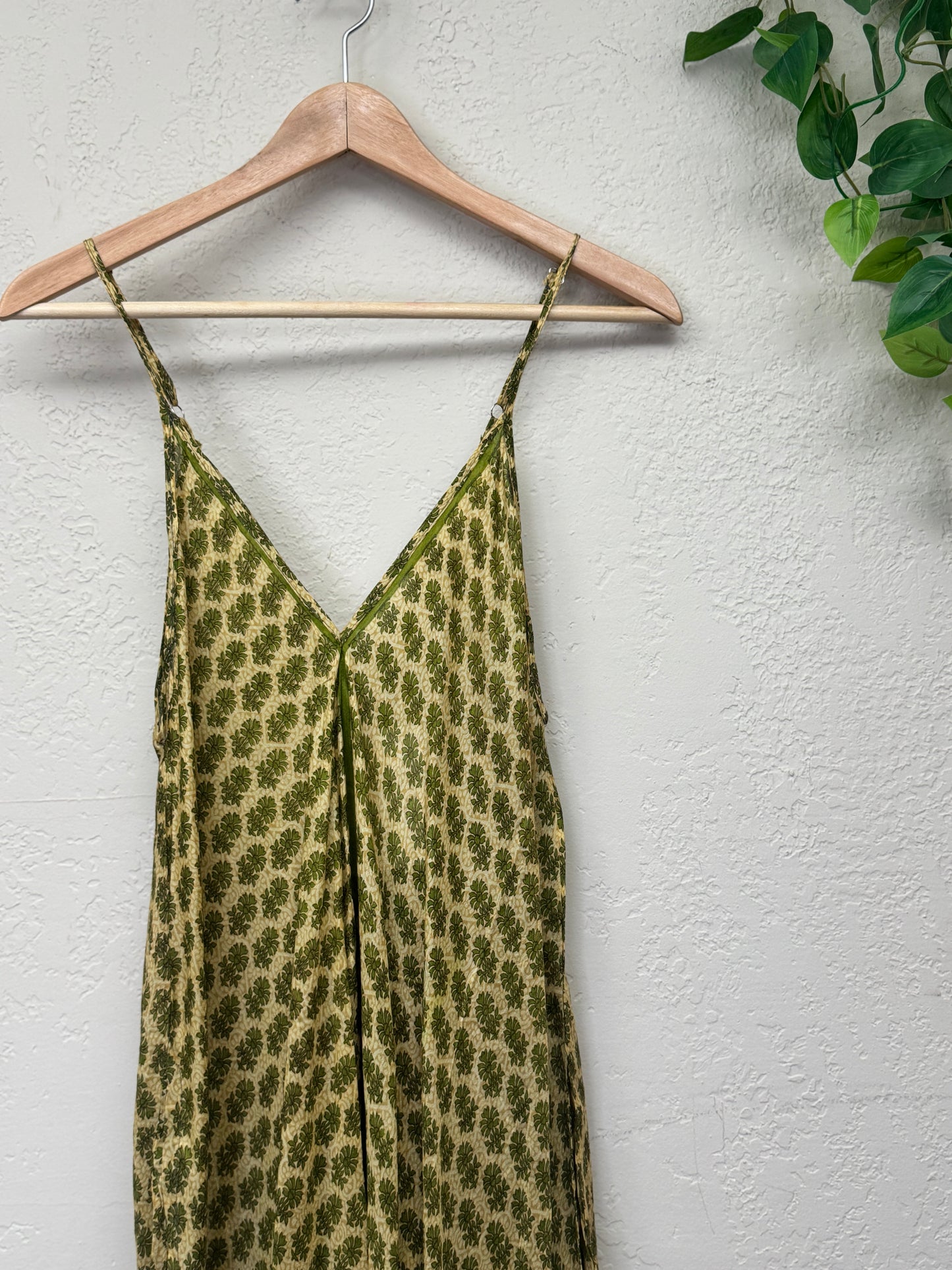 Aura Dress ~ One Size ~ Limerick