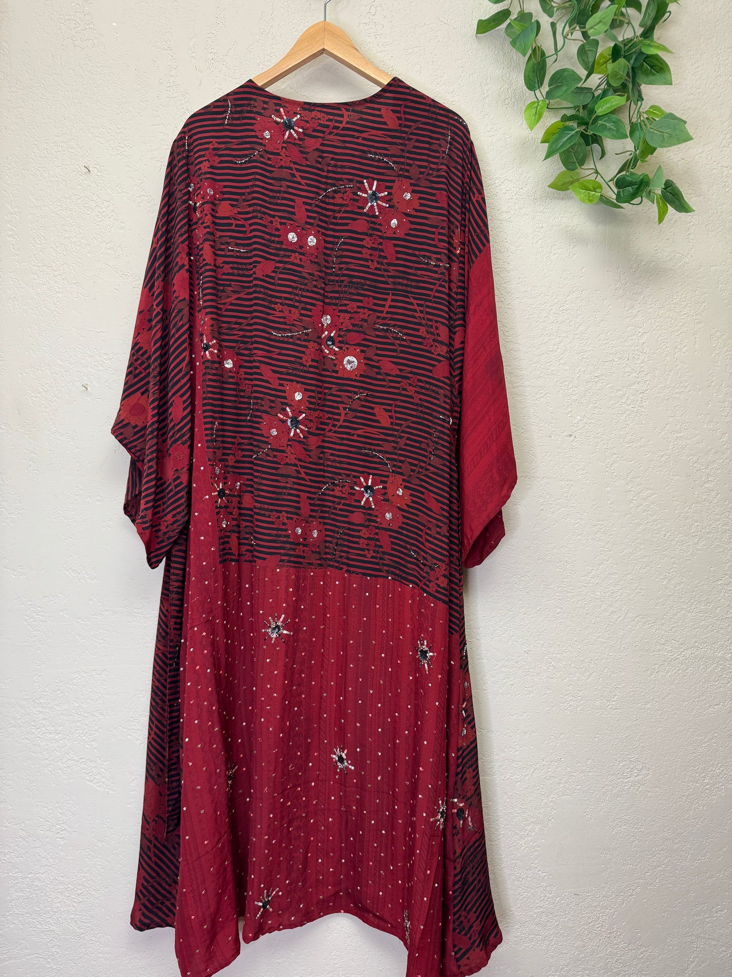 Sparkle Kimono - OS - Crimson