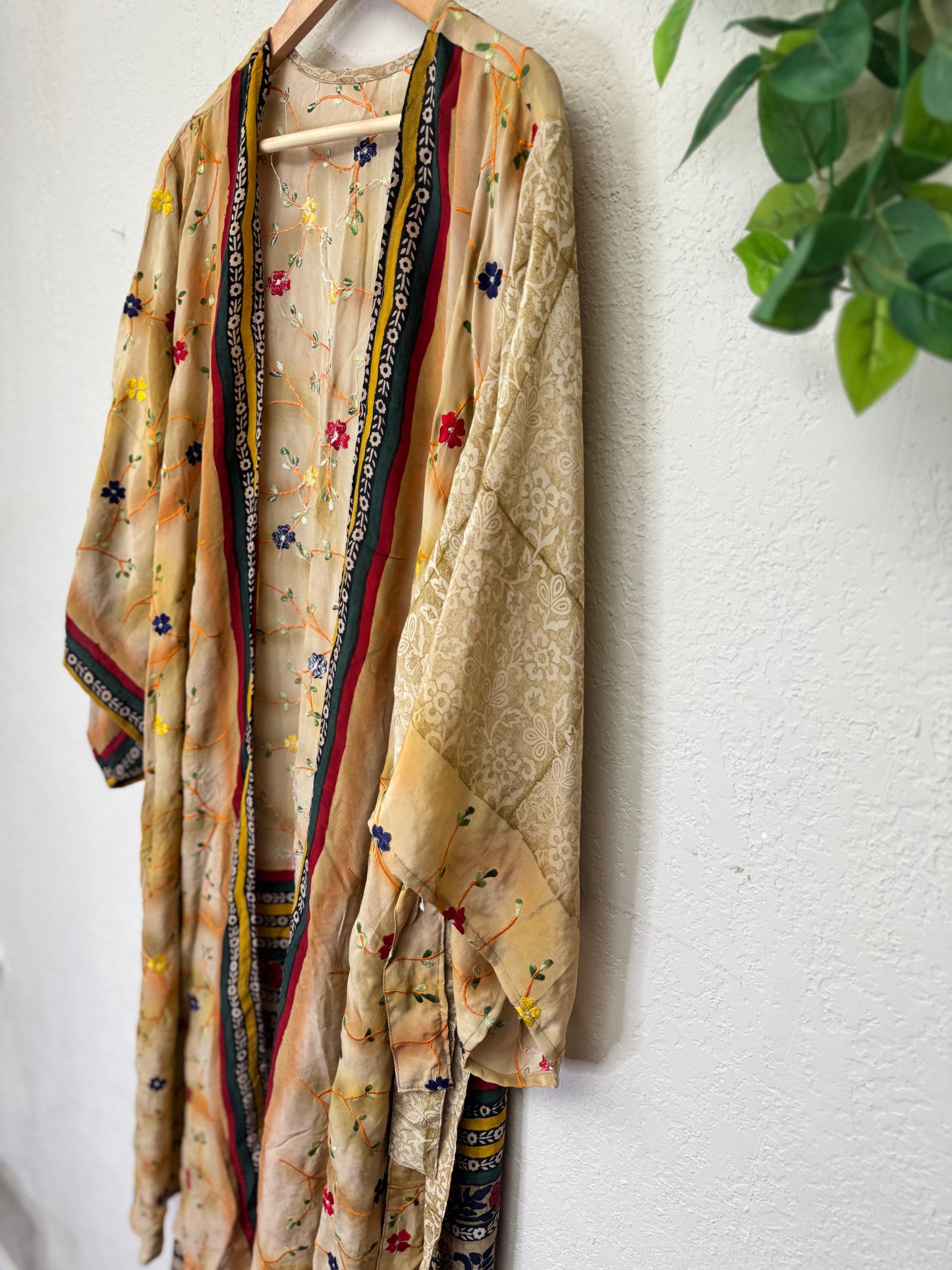 Sparkle Kimono - OS - Handicraft