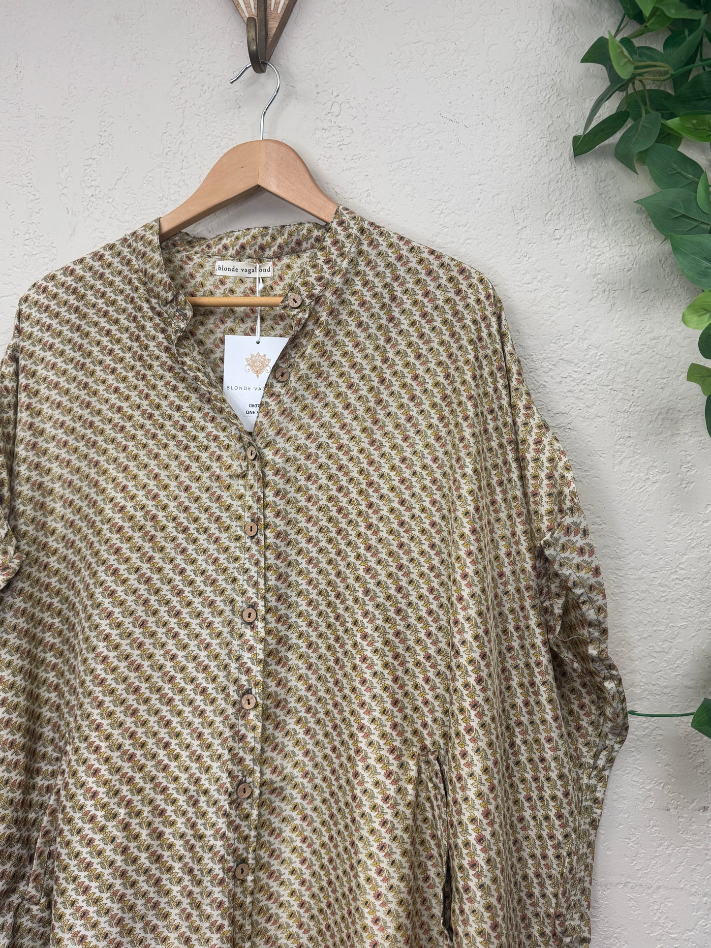 Boyfriend Dress ~ One Size ~Honey Cream