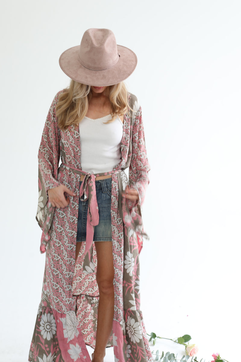 Femme Kimono - Joyful Spirit