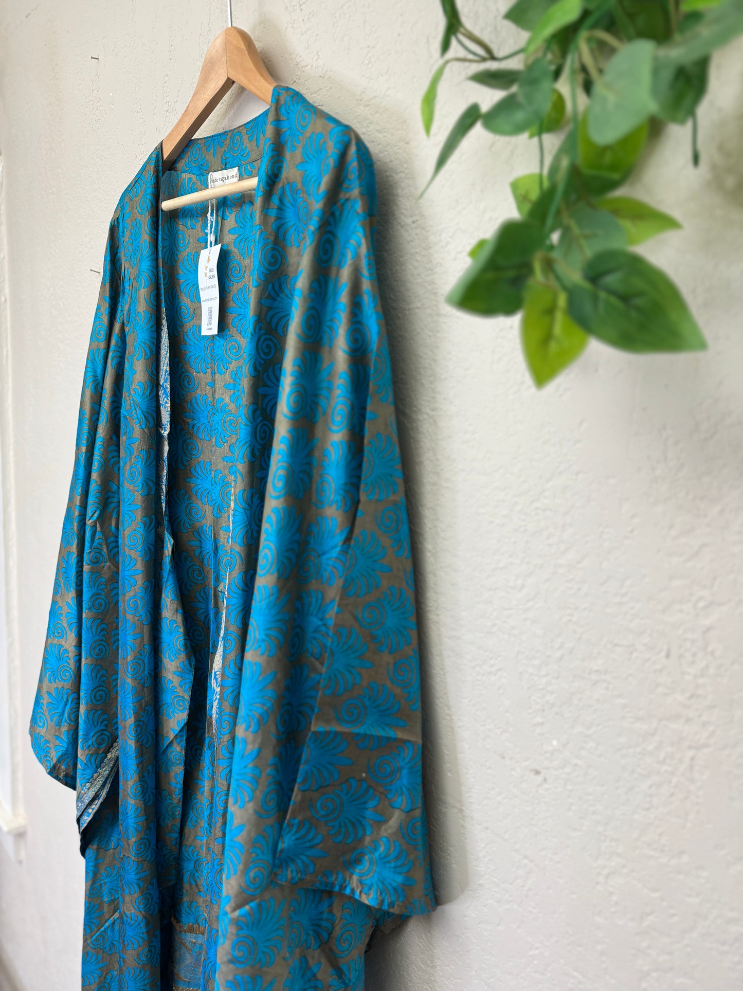 Femme Kimono Wrap Dress ~ OS ~ Fleur de Lis