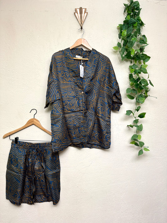 Hustler Set - S - Between Sleep + Awake