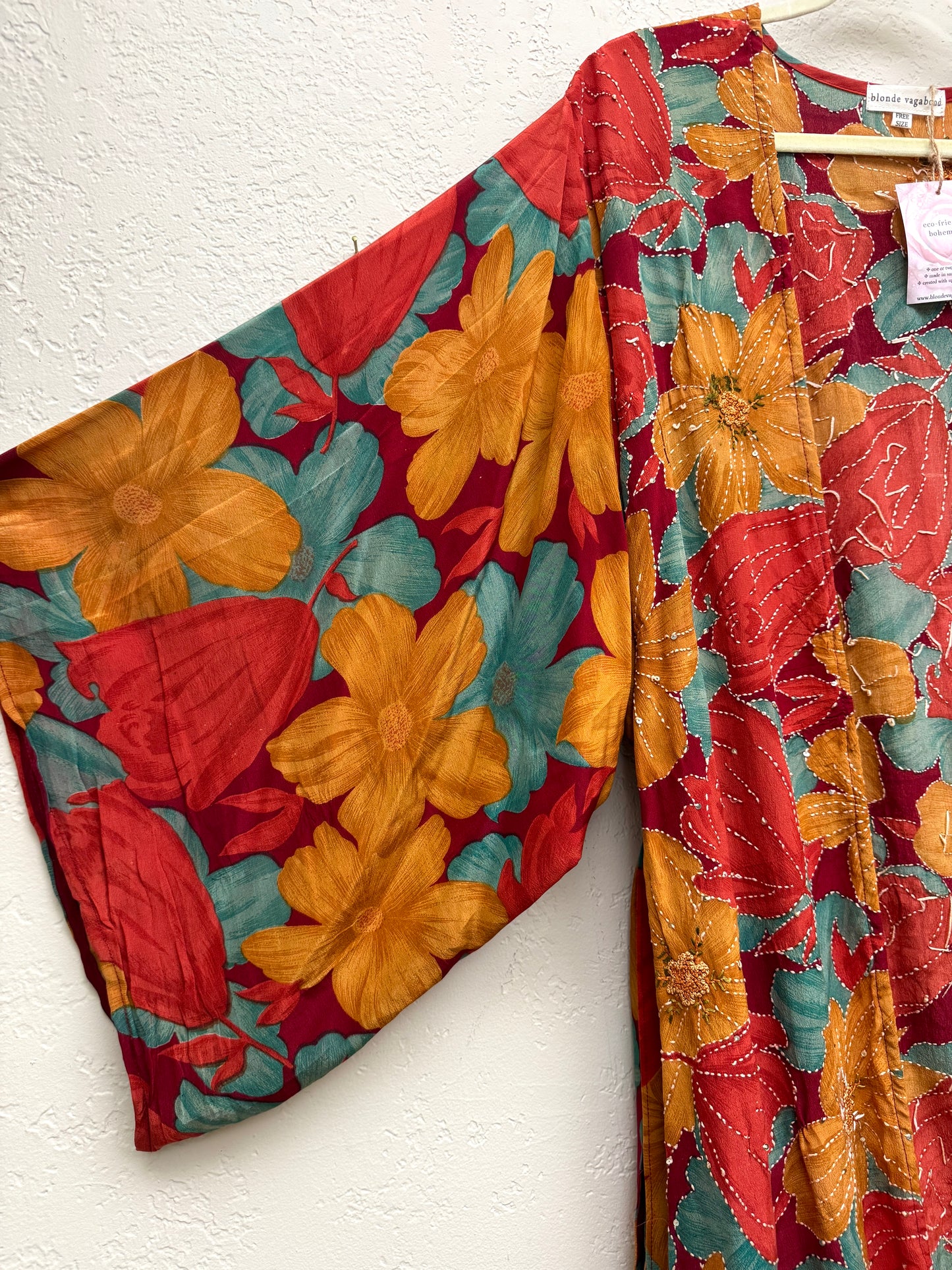 Sparkle Kimono - one size - Embroidered Magic