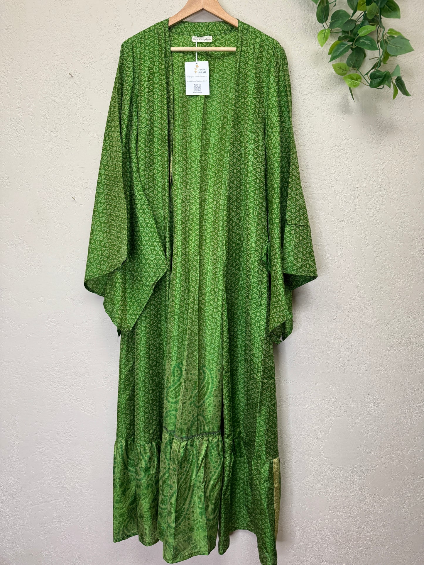 Femme Kimono Wrap Dress ~ OS ~ Lucky 🍀