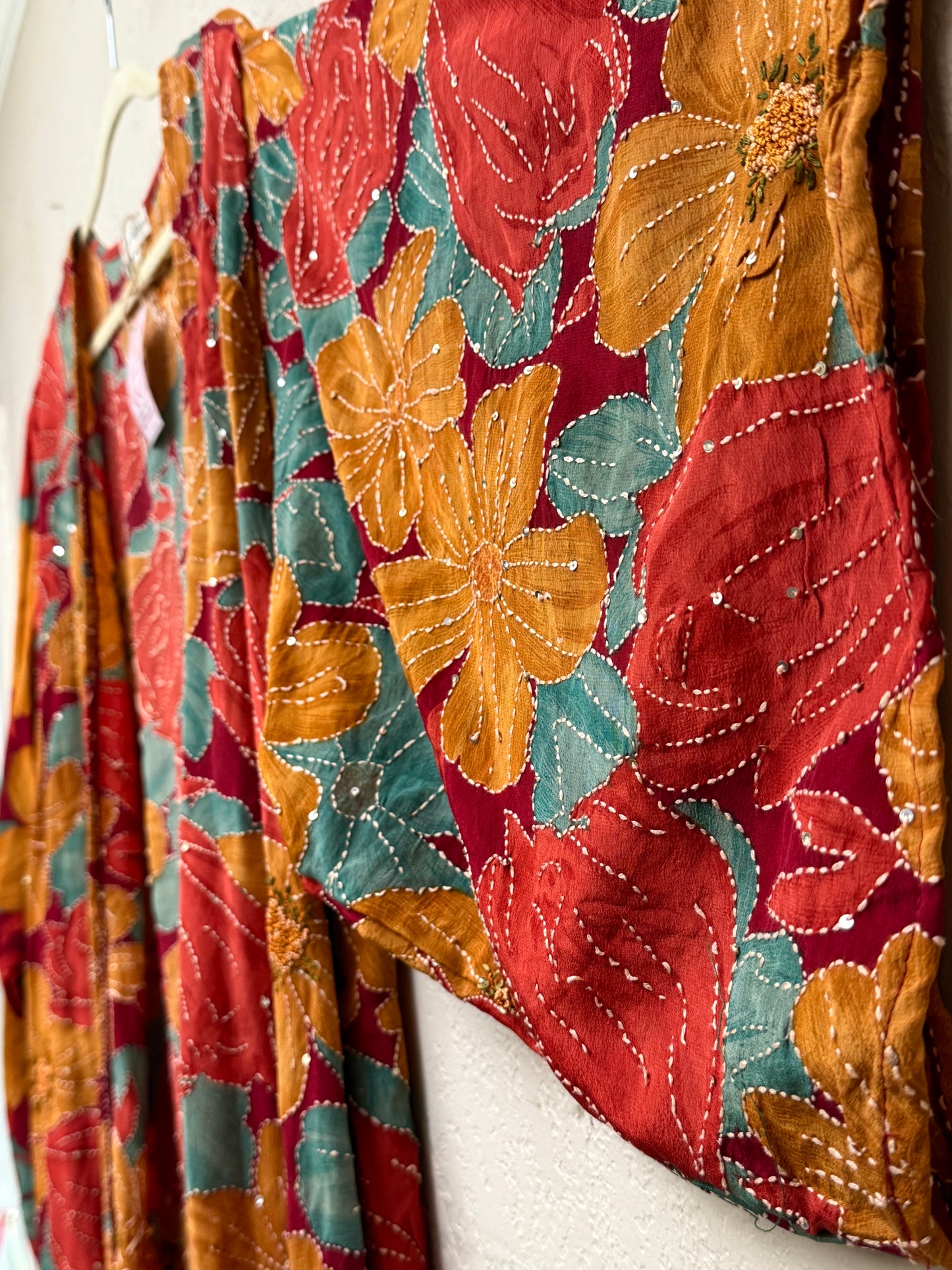 Sparkle Kimono - one size - Embroidered Magic