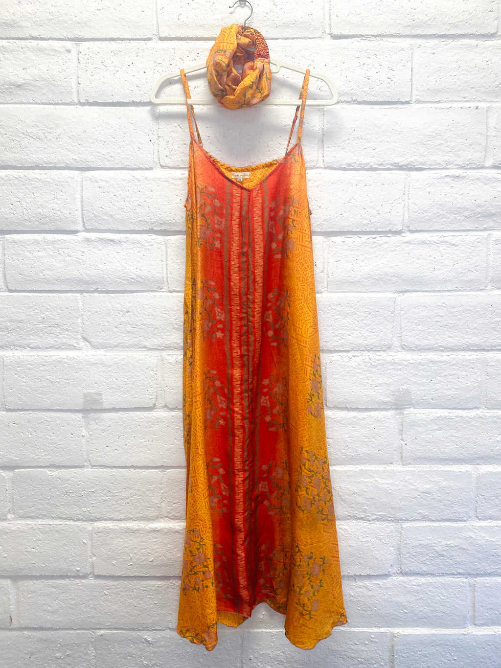 Oracle Dress - L - Heart of a Flame